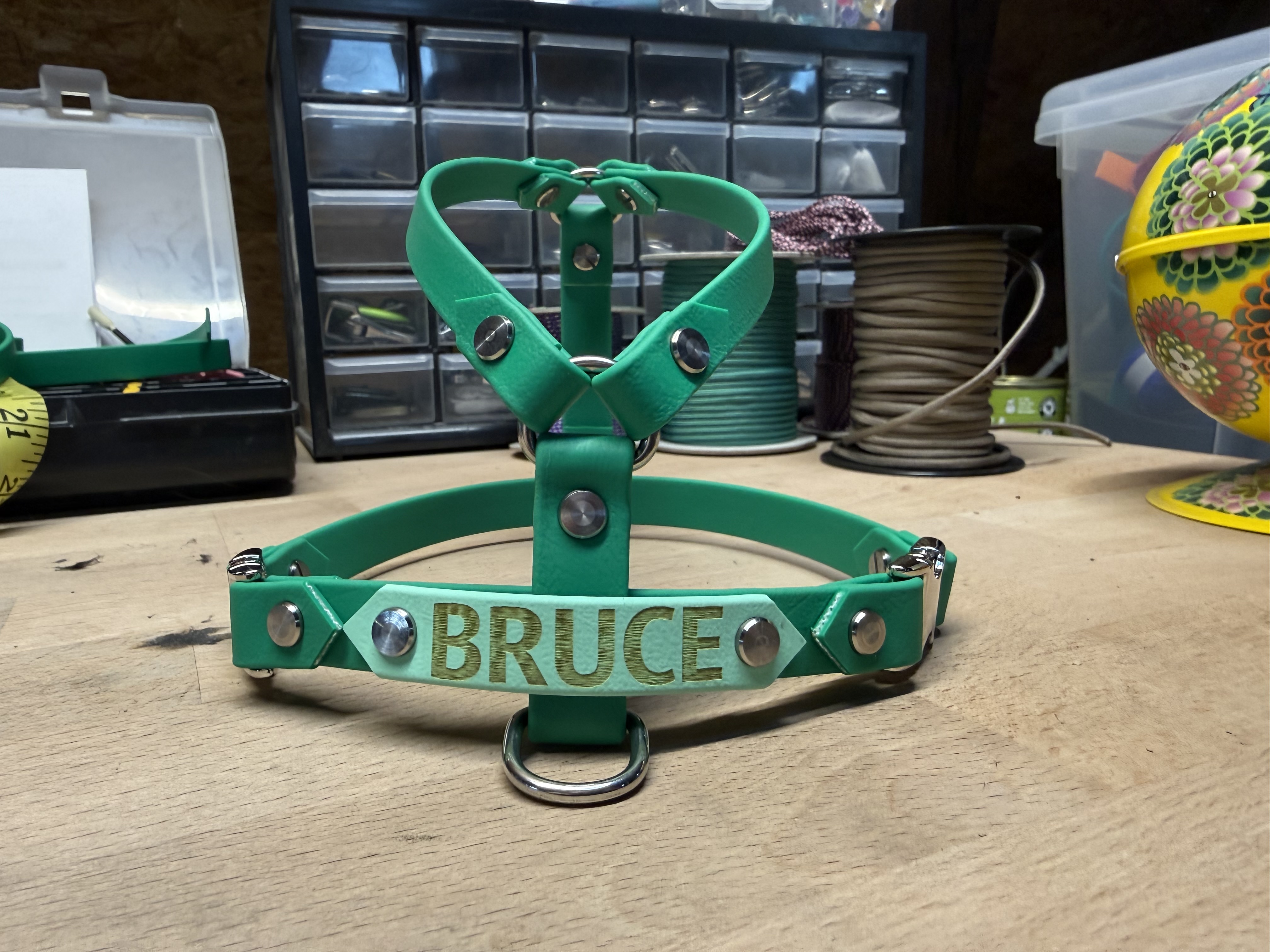 Geschirr mit Lasergravur